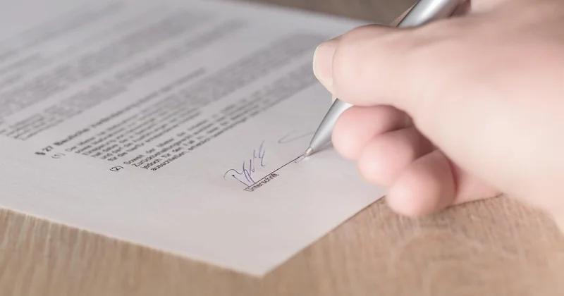 Résilier son contrat et changer d'assureur : le pas-à-pas
